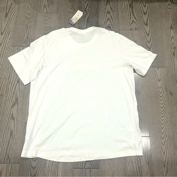 Juventus Adidas T-Shirt White Brand New With Tag - Picture 2 of 4